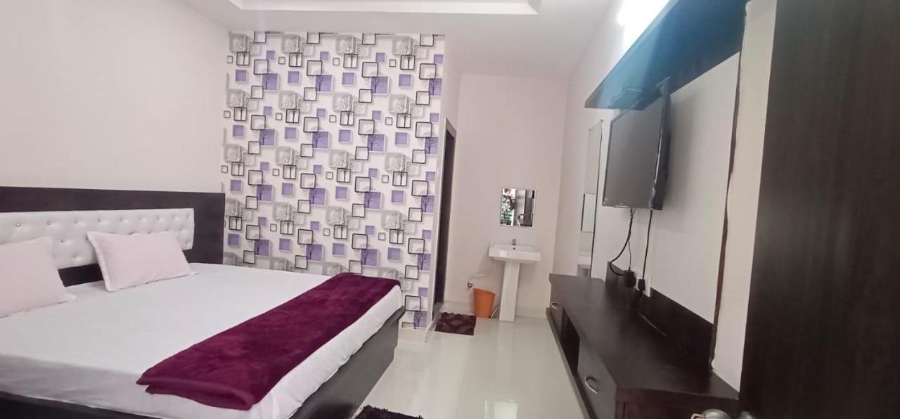 Varun Residency بهادراتشالام المظهر الخارجي الصورة